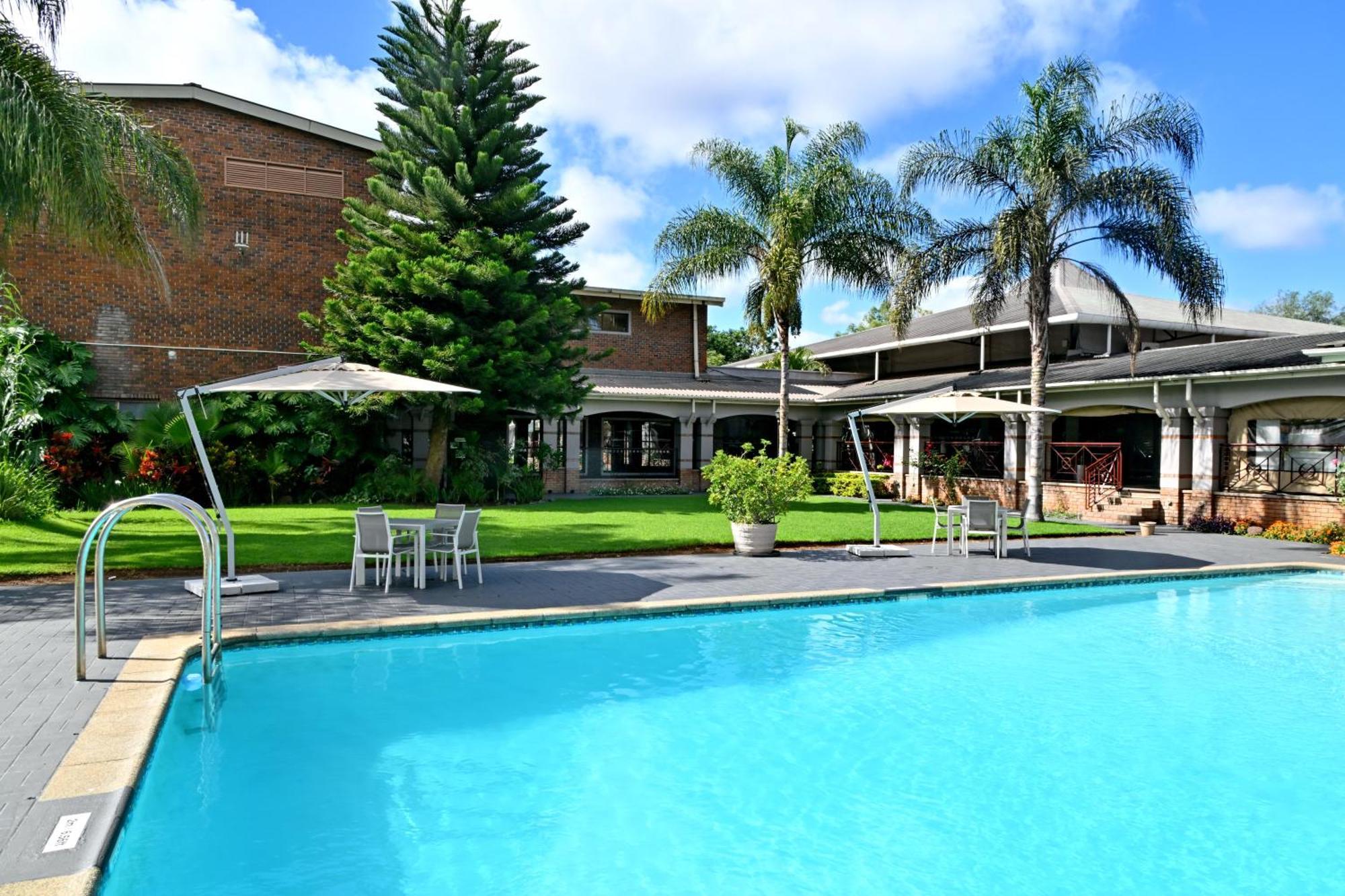 Holiday Inn - Bulawayo By Ihg Bagian luar foto