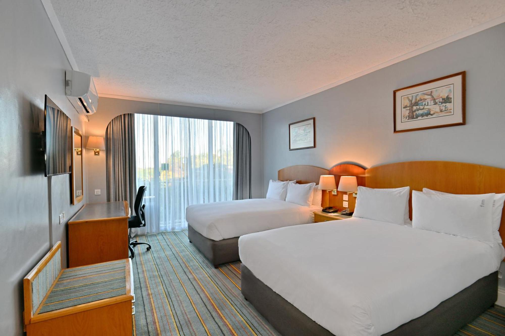 Holiday Inn - Bulawayo By Ihg Bagian luar foto