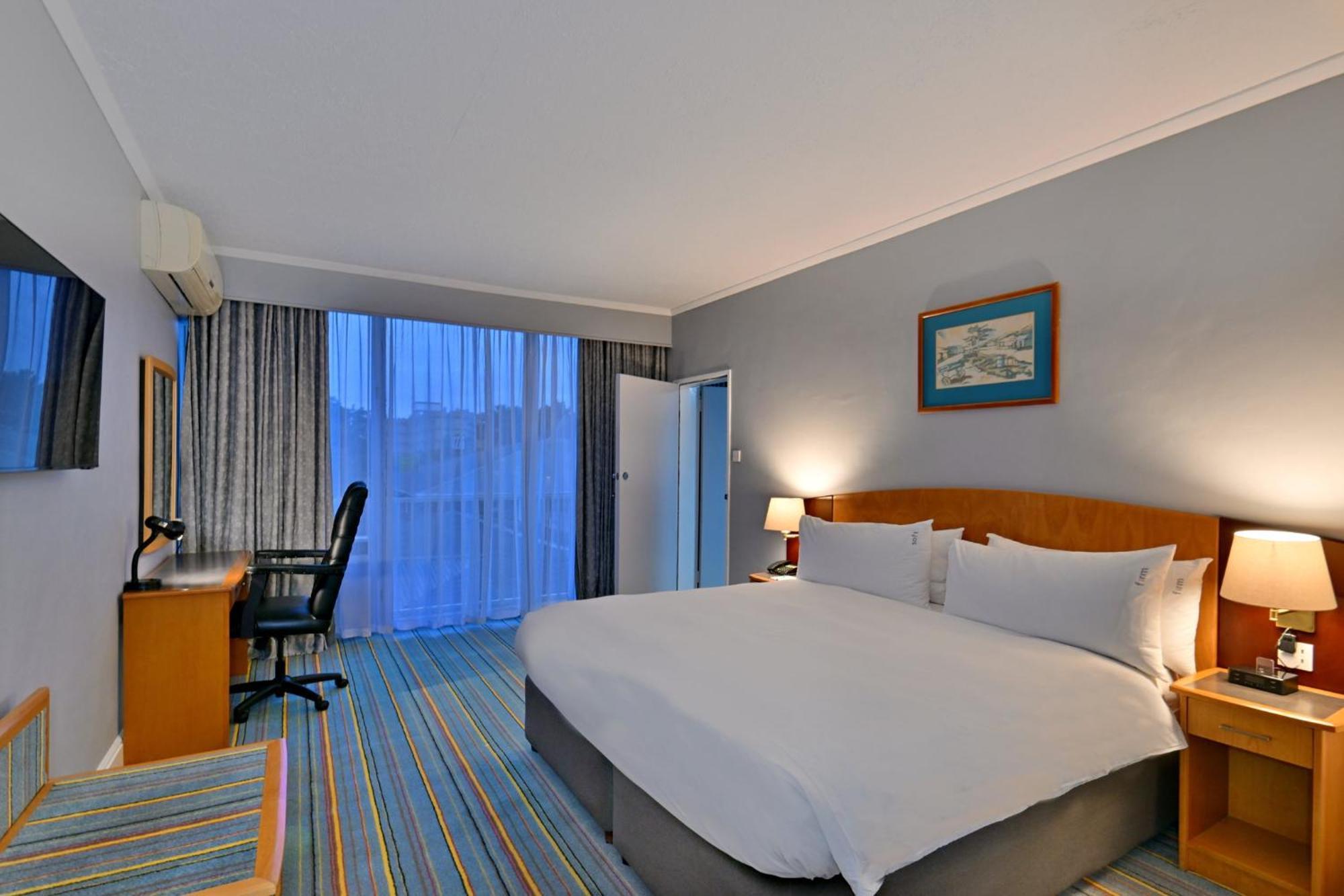 Holiday Inn - Bulawayo By Ihg Bagian luar foto