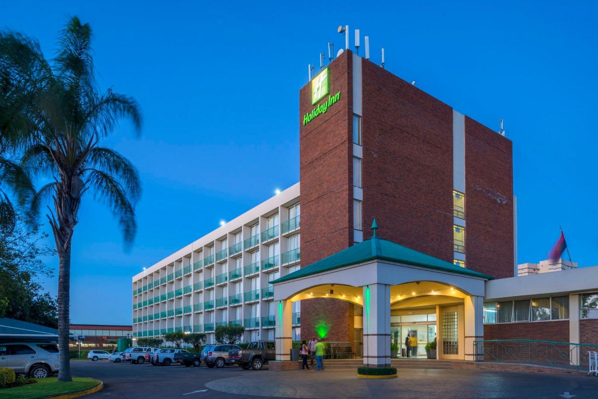 Holiday Inn - Bulawayo By Ihg Bagian luar foto